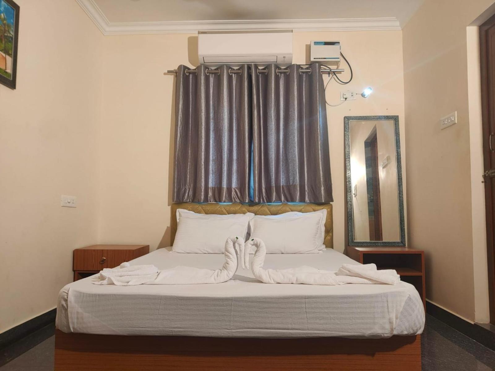 Grand S3 Hotel Pondicherry Bagian luar foto